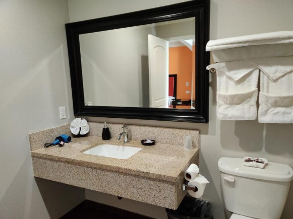 LYFE INN & SUITES by AGA - LAX Airport image 28